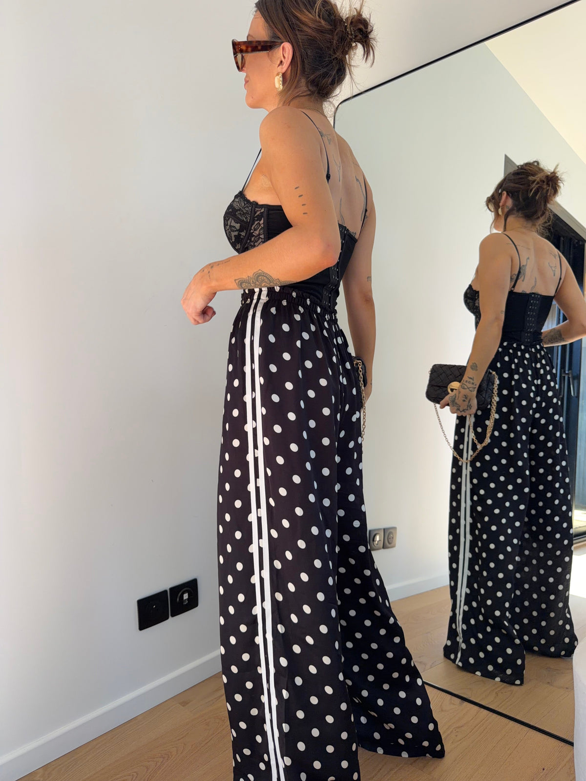 Pantalon en soie fluide à pois - noir