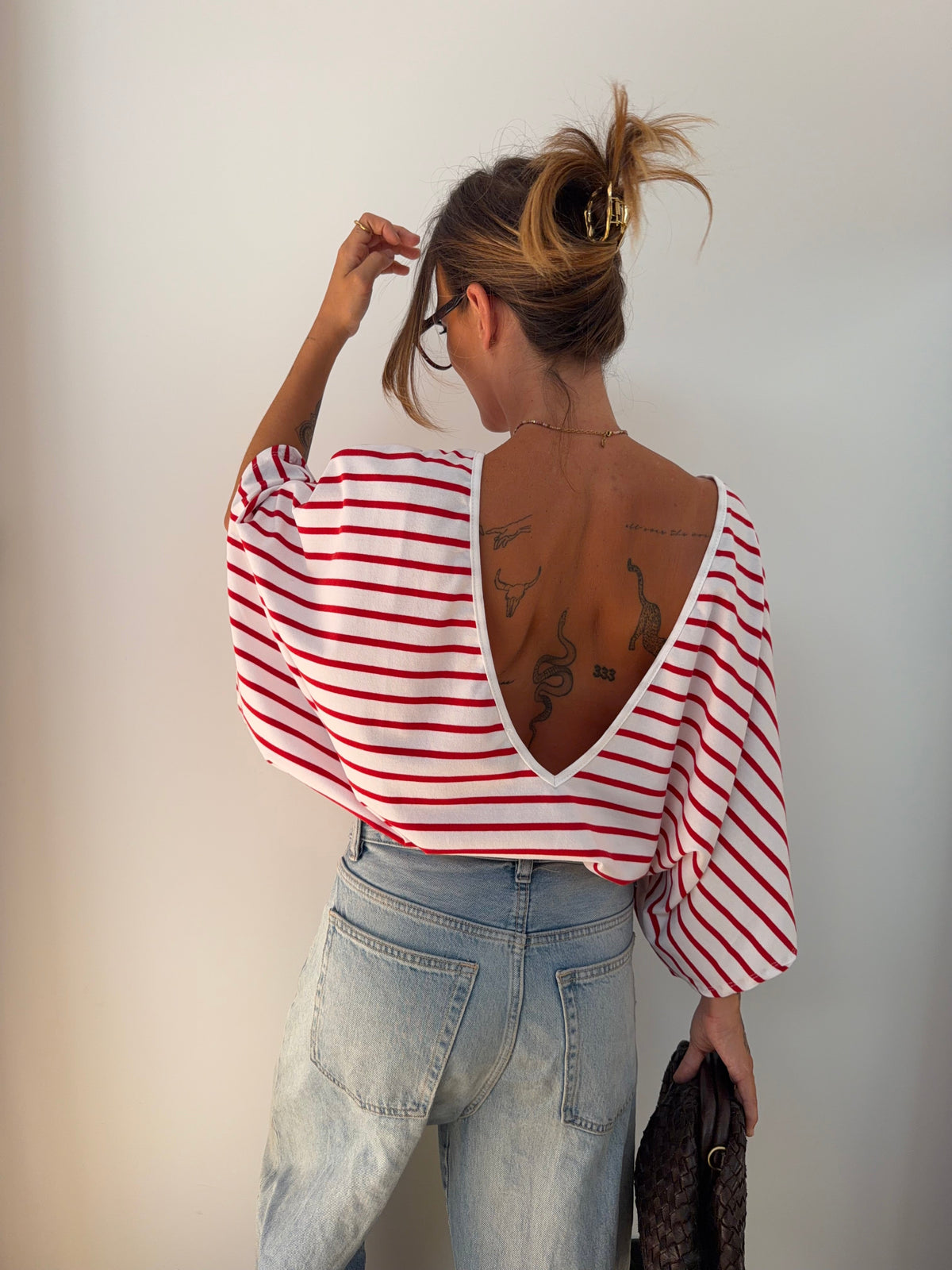 T-shirt dos nu V - blanc rayé rouge