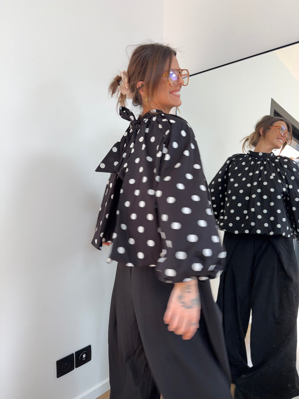 Blouse dos nu à pois - noire